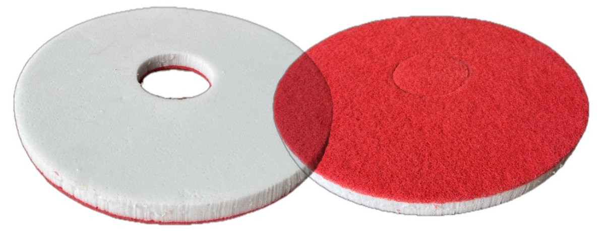 Les deux faces du disque mélamine Janex : mousse mélamine et support rouge